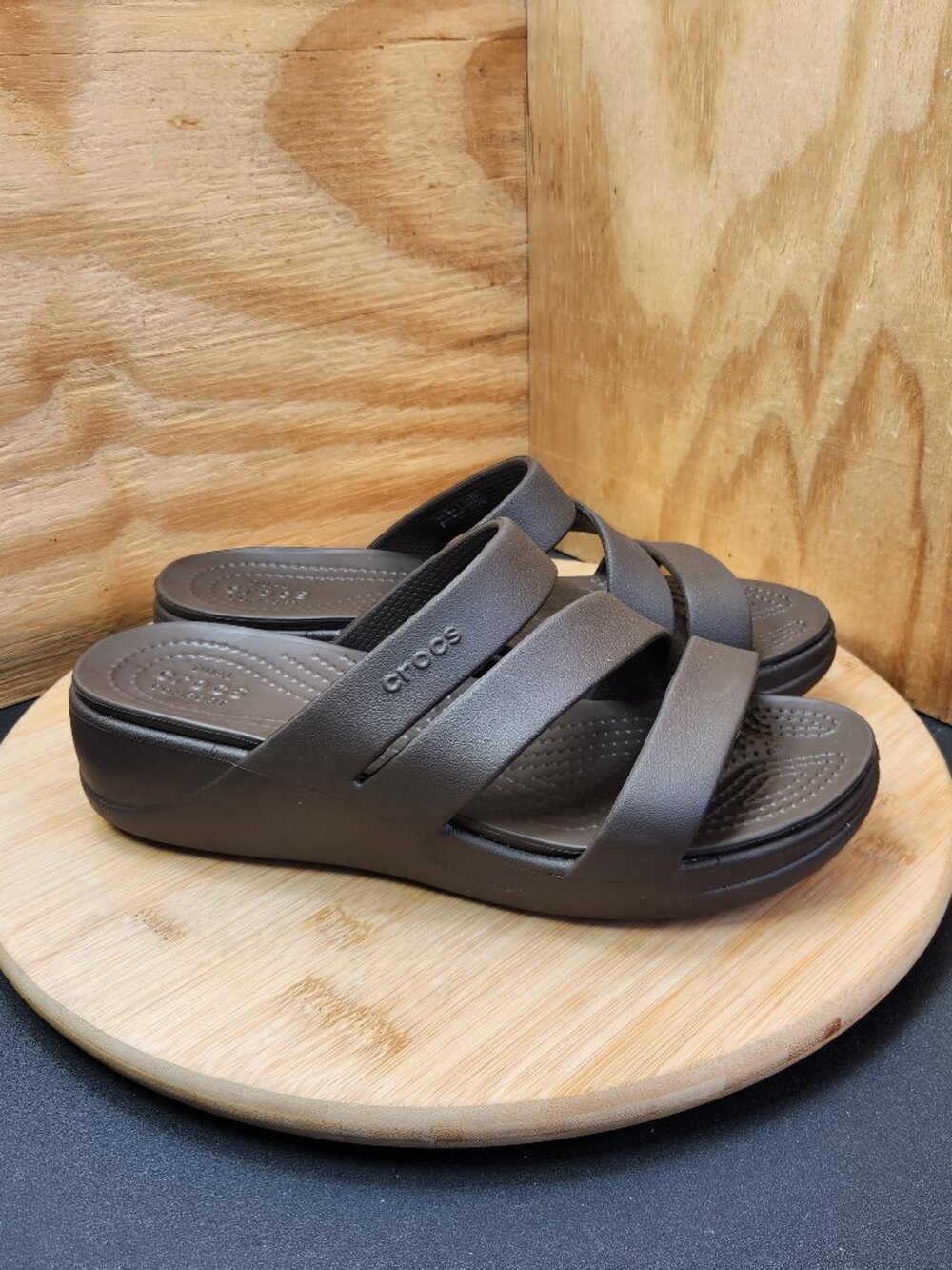 Crocs Getaway Strappy Womens Brown Wedge Slide Sandals Size 8